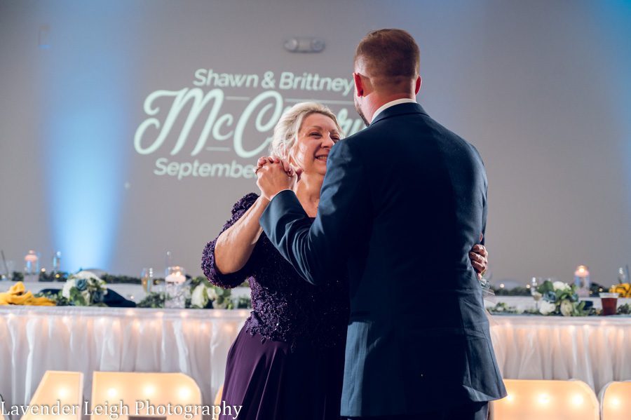 <alt>autumn wedding at the Chartier's Room in Bridgeville, Pennsylvania</alt>