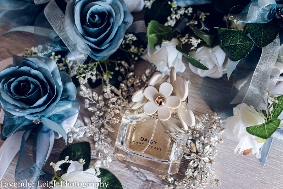 <alt>autumn wedding at the Chartier's Room in Bridgeville, Pennsylvania</alt>