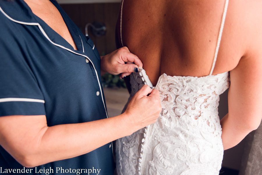 <alt>autumn wedding at the Chartier's Room in Bridgeville, Pennsylvania</alt>