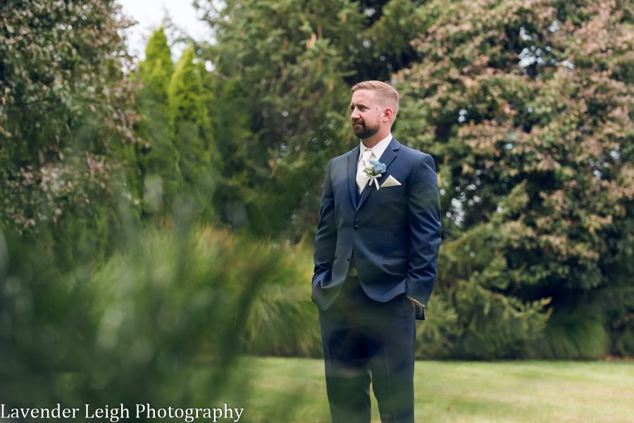 <alt>autumn wedding at the Chartier's Room in Bridgeville, Pennsylvania</alt>