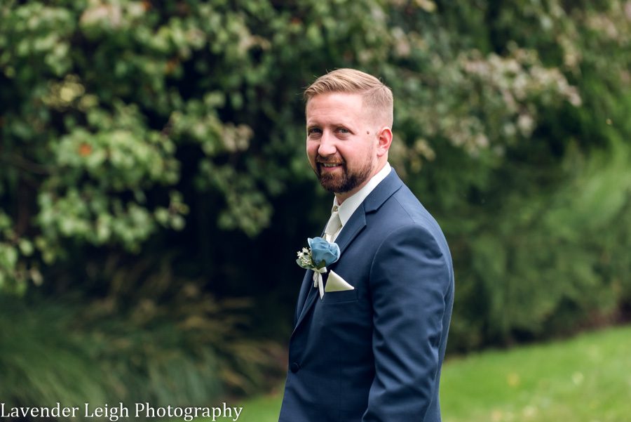 <alt>autumn wedding at the Chartier's Room in Bridgeville, Pennsylvania</alt>