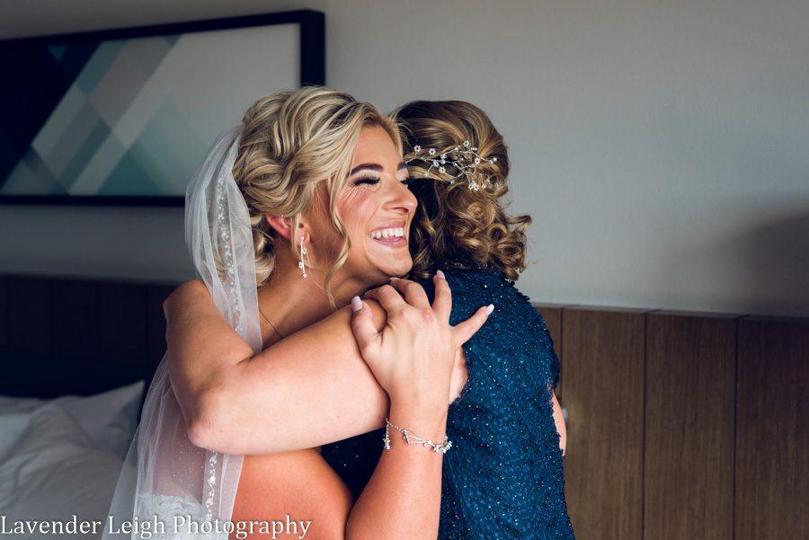 <alt>autumn wedding at the Chartier's Room in Bridgeville, Pennsylvania</alt>