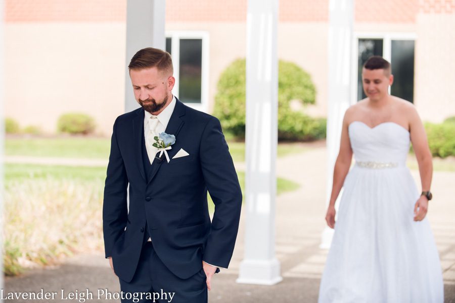 <alt>autumn wedding at the Chartier's Room in Bridgeville, Pennsylvania</alt>