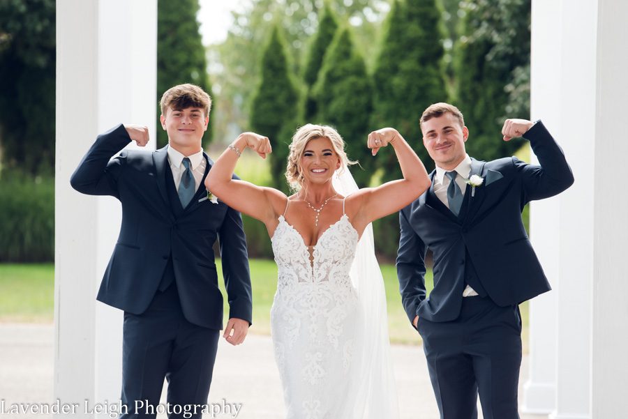 <alt>autumn wedding at the Chartier's Room in Bridgeville, Pennsylvania</alt>