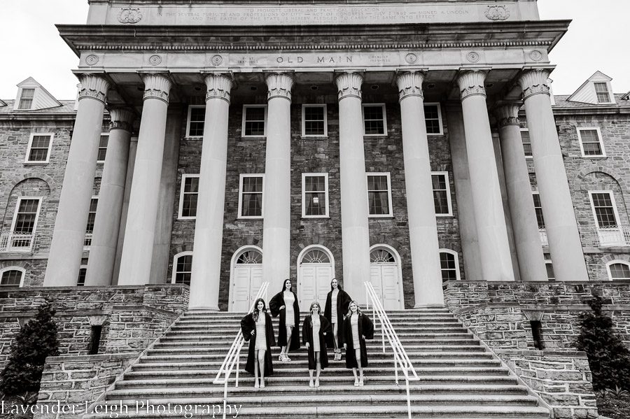 <alt>Penn State University college senior session<alt/>