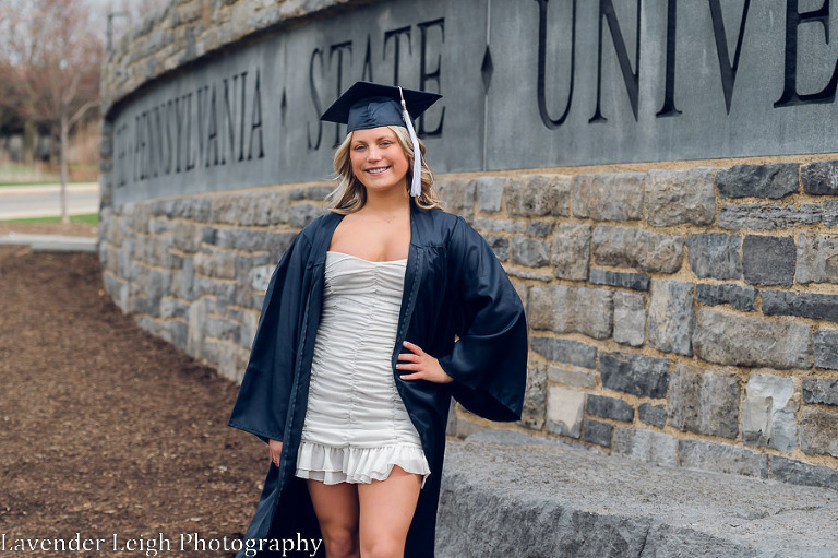 <alt>Penn State University college senior session<alt/>