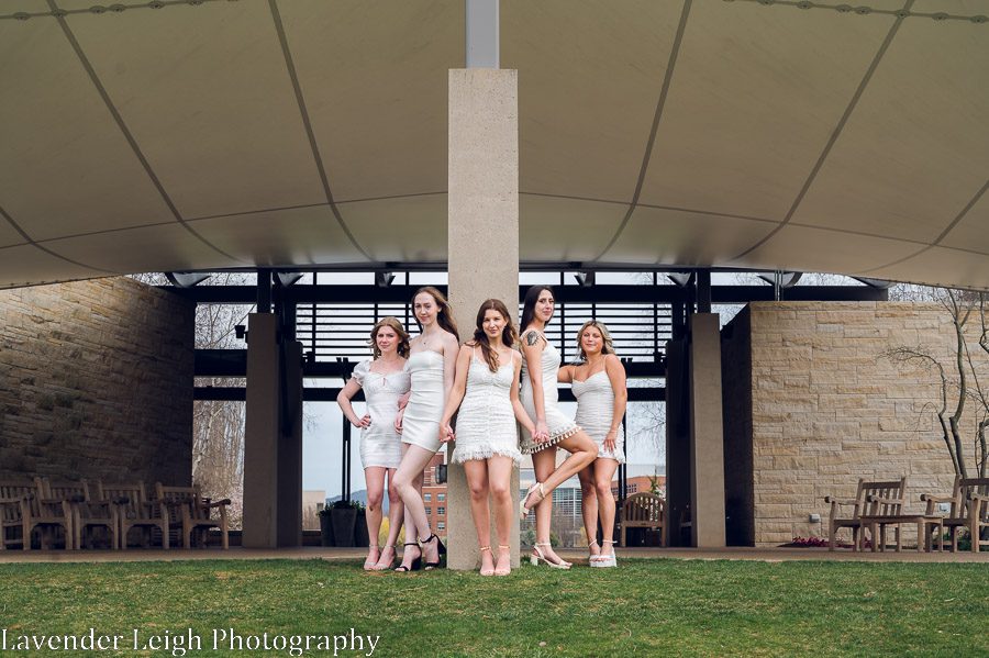 <alt>Penn State University college senior session<alt/>