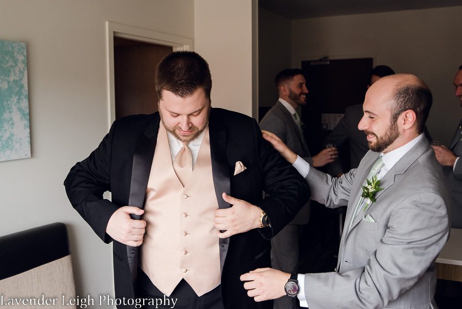 <alt>hyatt house south side pittsburgh wedding, lavender leigh photography</alt>