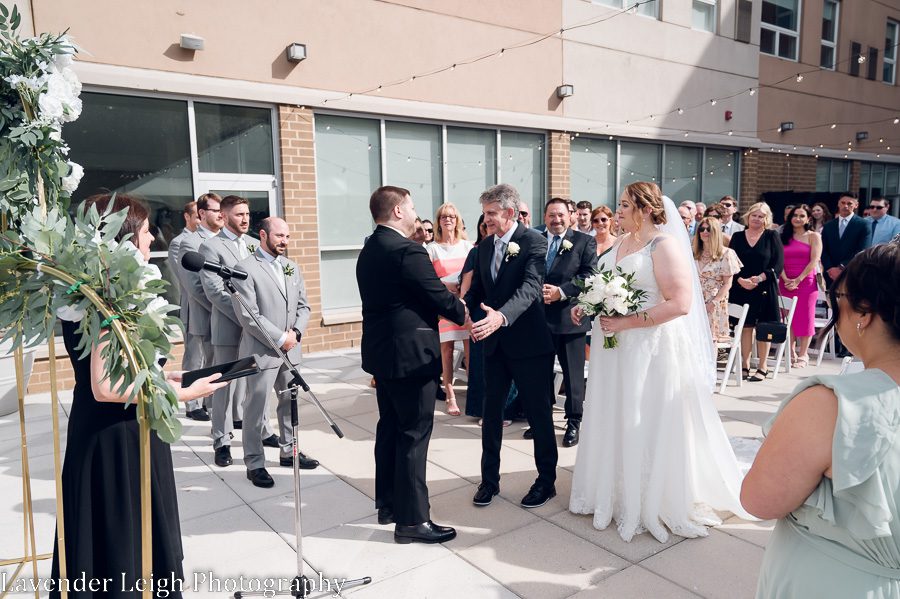 <alt>hyatt house south side pittsburgh wedding, lavender leigh photography</alt>