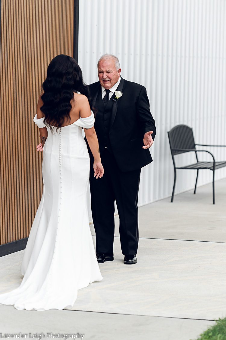 <alt>the Harper Event Venue Pennsylvania wedding by Lavender Leigh Photography</alt>