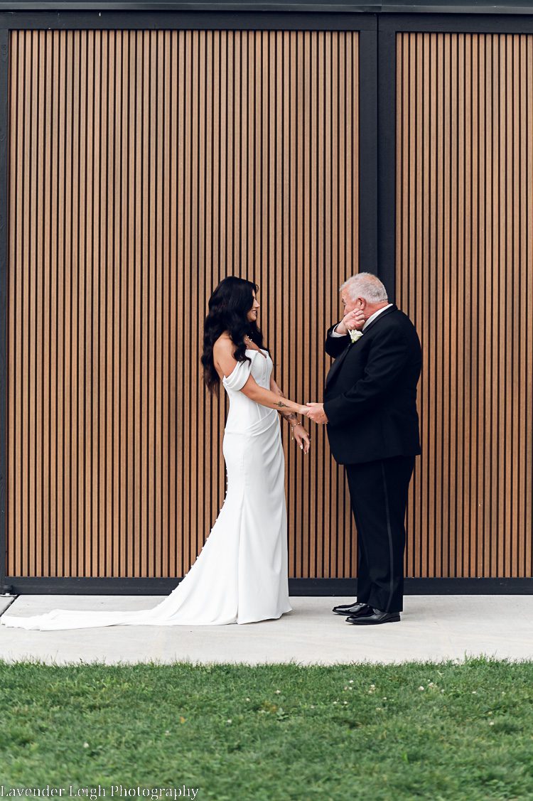 <alt>the Harper Event Venue Pennsylvania wedding by Lavender Leigh Photography</alt>