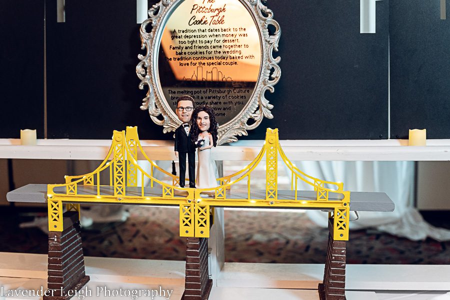 <alt>wyndham grand pittsburgh wedding by lavender leigh photography</alt>