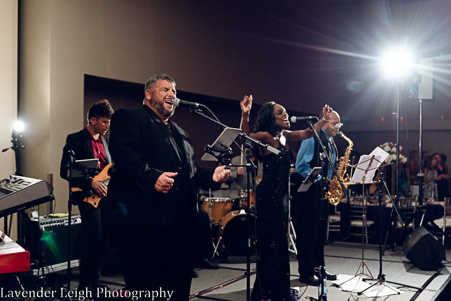 <alt>wyndham grand pittsburgh wedding by lavender leigh photography</alt>