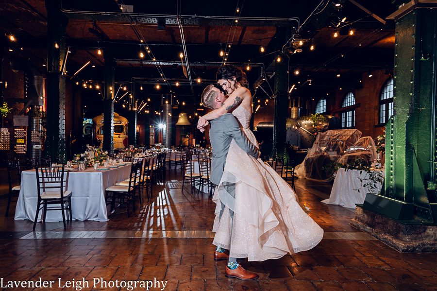 <alt>heinz history center wedding by lavender leigh photography<alt>