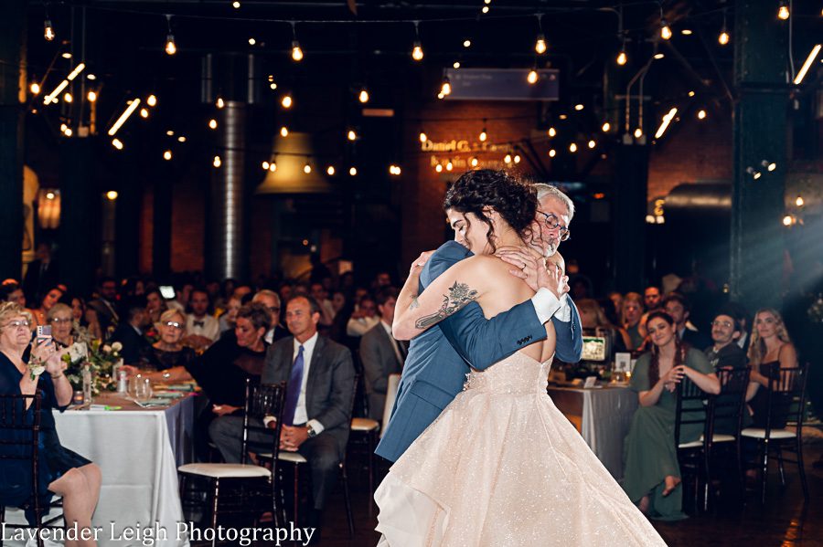<alt>heinz history center wedding by lavender leigh photography<alt>