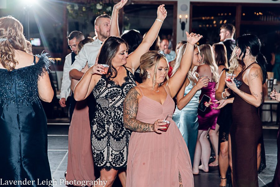 <alt>The Club at Blackthorne Wedding by Lavender Leigh Photography</alt>