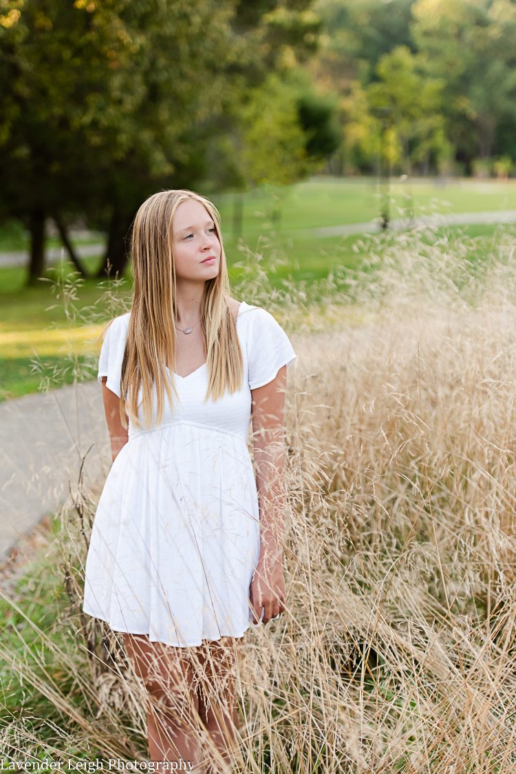 <alt>Pittsburgh Pennsylvania high school senior photos at Hartwood Acres</alt>