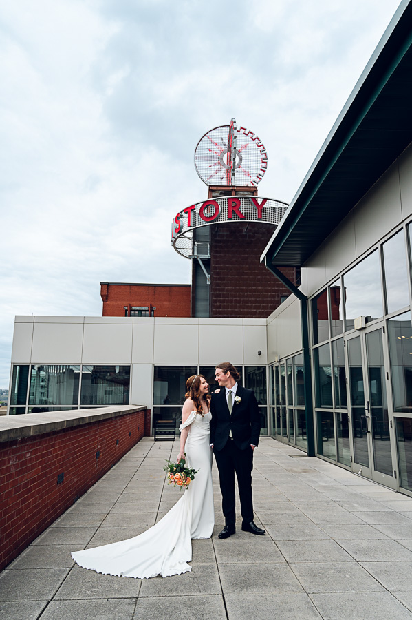 Emily and Drew | Heinz History Center Wedding » Lavender Leigh Photography