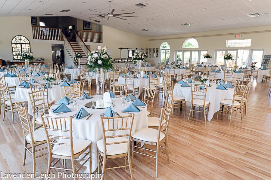 <alt>A summer wedding at Greystone Fields in Gibsonia, PA</alt>