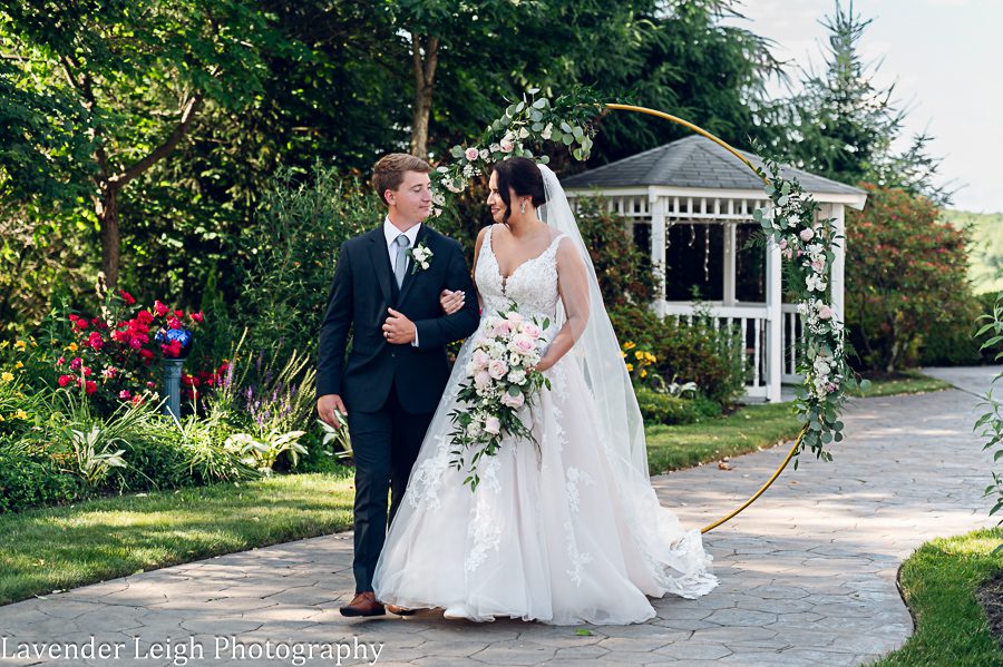 <alt>A wedding in Gibsonia Pennsylvania at Greystone Fields</alt>