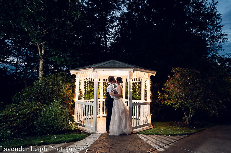 <alt>A summer wedding at Greystone Fields in Gibsonia, PA</alt>