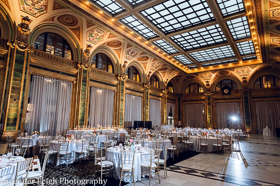 <alt>An elegant wedding at The Pennsylvanian in the city of Pittsburgh, Pennsylvania</alt>