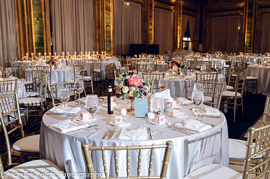 <alt>An elegant wedding at The Pennsylvanian in the city of Pittsburgh, Pennsylvania</alt>