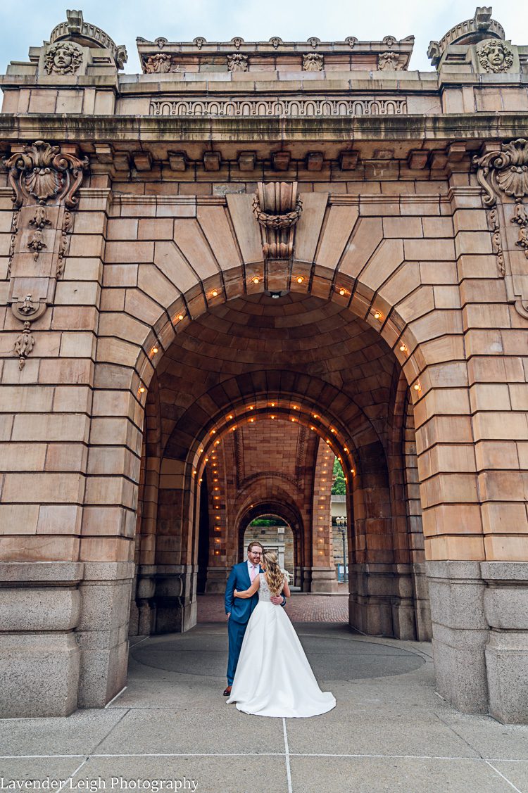 <alt>An elegant wedding at The Pennsylvanian in the city of Pittsburgh, Pennsylvania</alt>