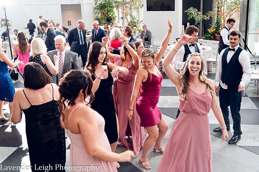 <alt>PPG Wintergarden Wedding Pittsburgh, Pennsylvania</alt>