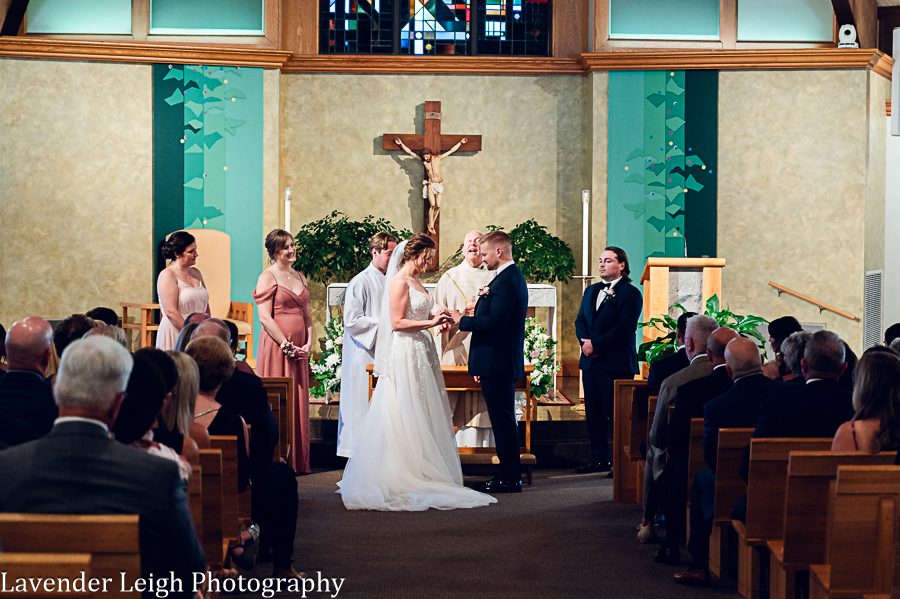 <alt>PPG Wintergarden Wedding Pittsburgh, Pennsylvania</alt>