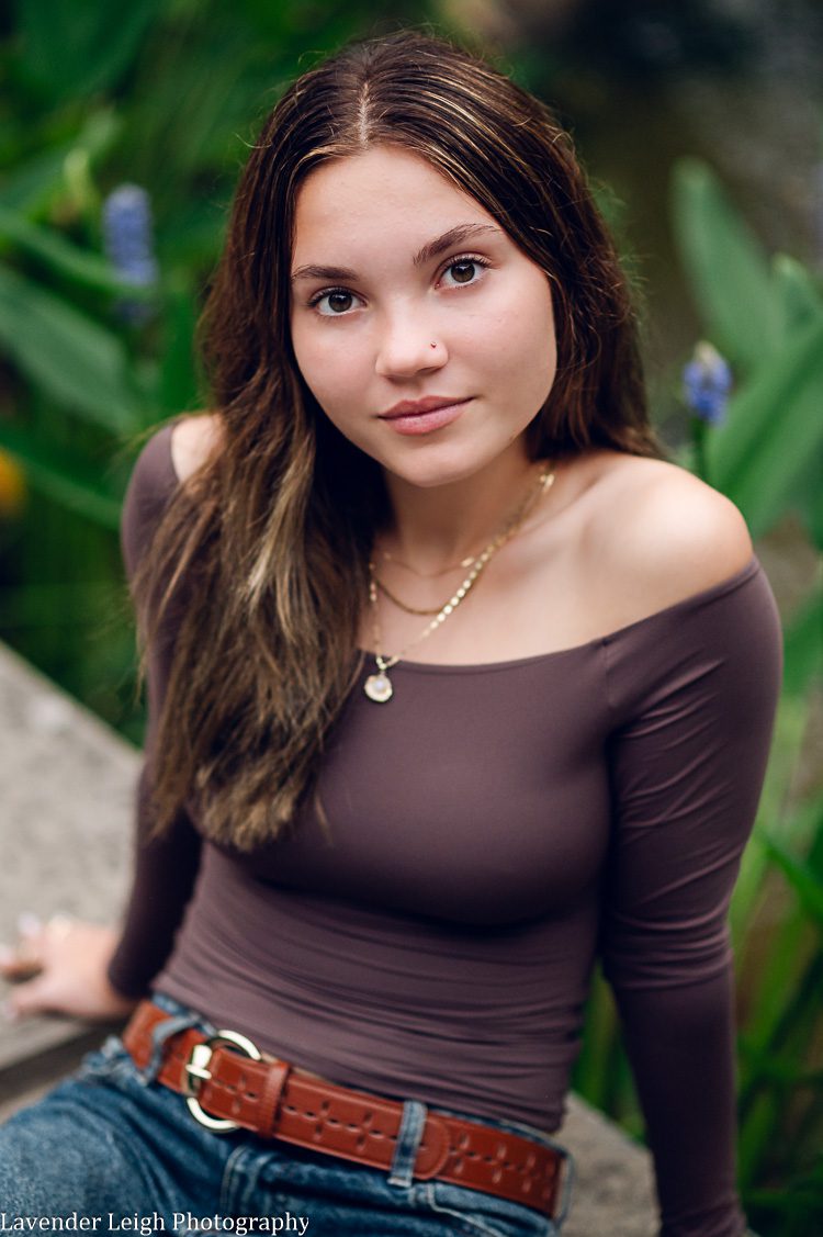 <alt>high school senior session at Schenley Park in Pittsburgh, Pennsylvania</alt>