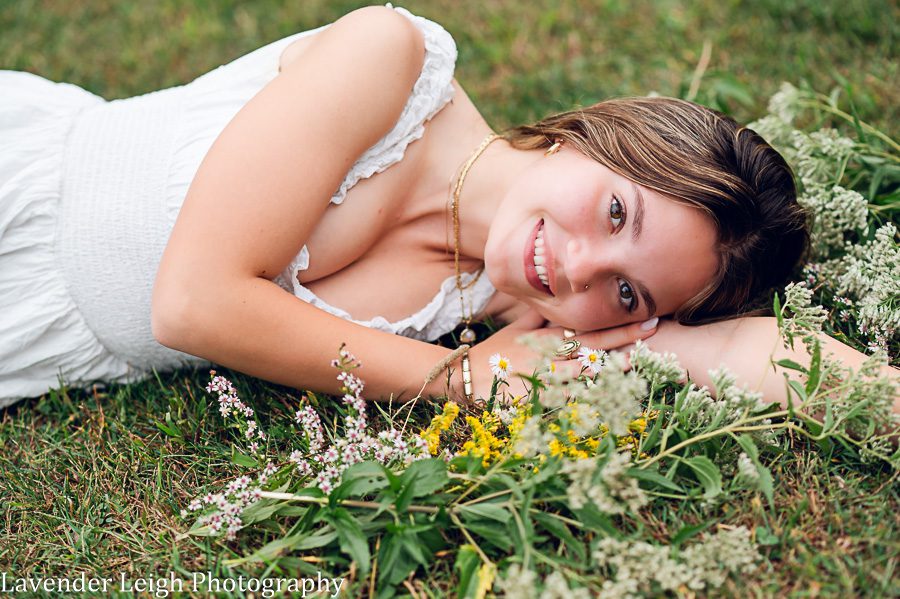 <alt>high school senior session at Schenley Park in Pittsburgh, Pennsylvania</alt>