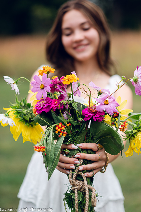 <alt>high school senior session at Schenley Park in Pittsburgh, Pennsylvania</alt>