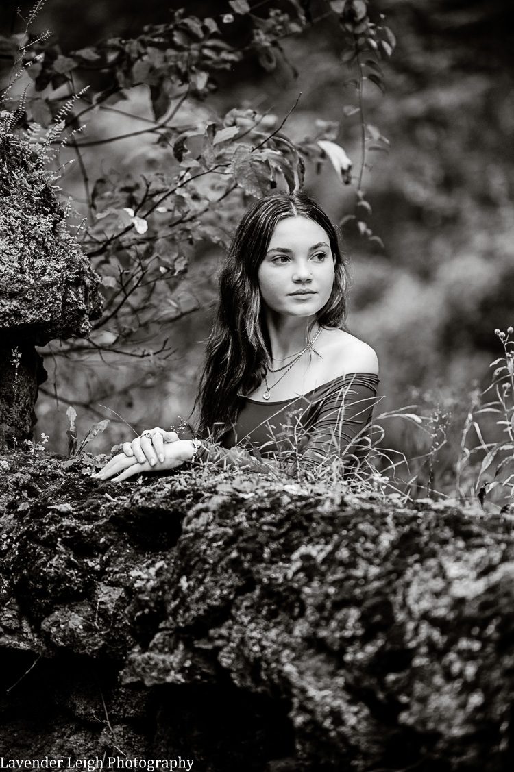<alt>high school senior session at Schenley Park in Pittsburgh, Pennsylvania</alt>