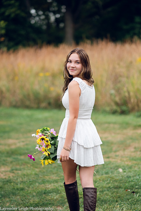 <alt>high school senior session at Schenley Park in Pittsburgh, Pennsylvania</alt>