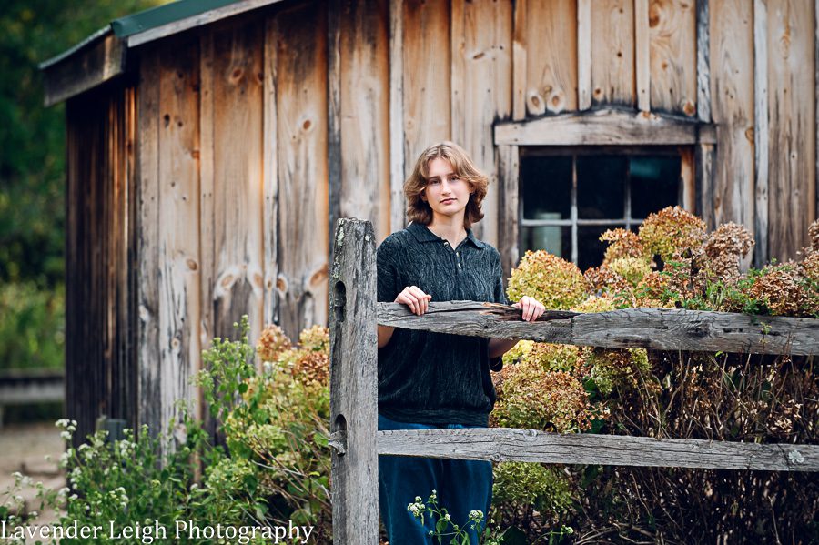 <alt>North Hills High School Senior Session at Beechwood Farms in Fox Chapel, Pennsylvania </alt>