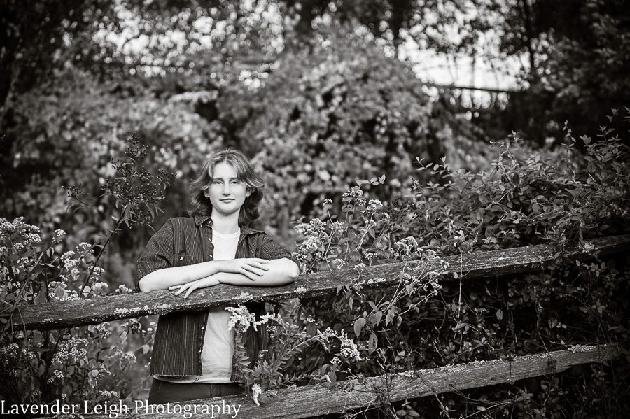 <alt>North Hills High School Senior Session at Beechwood Farms in Fox Chapel, Pennsylvania </alt> 