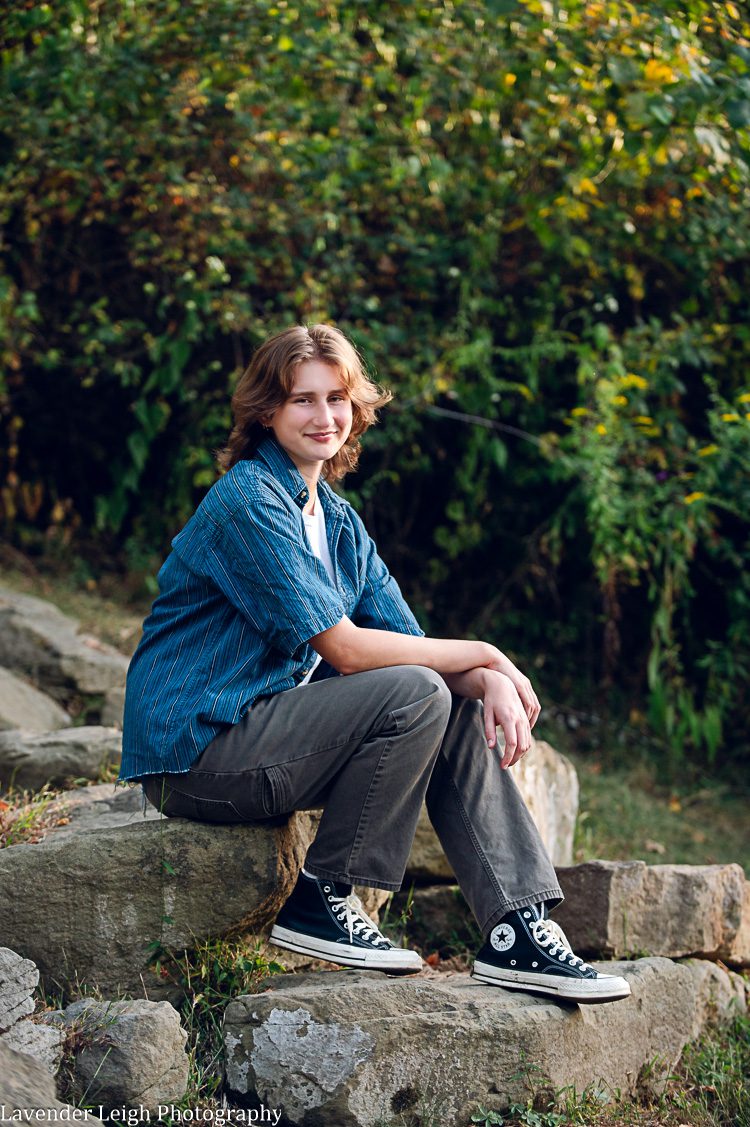 <alt>North Hills High School Senior Session at Beechwood Farms in Fox Chapel, Pennsylvania </alt> 